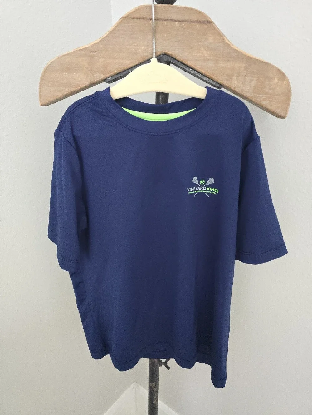Vineyard Vines Navy Tee with Lime Accent Boys Size 5